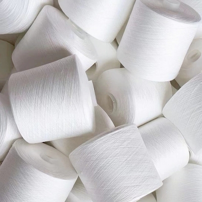 Eco-friendly 20/2, 30/2, 40/2 Branco bruto 100% Poliéster Core Spun Yarn