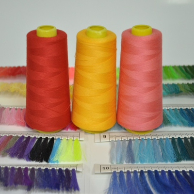 Cores 100% poliéster 3000 Yards/Cone