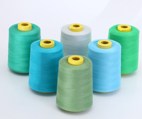 Multi linha de costura girada 100% do poliéster da cor 40/2 para Overlock