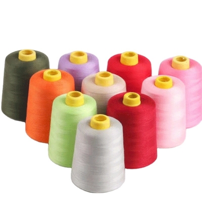 China 8000 Yards Fios de costura de poliéster Spun Fios de costura de poliéster para roupas Venda Quente