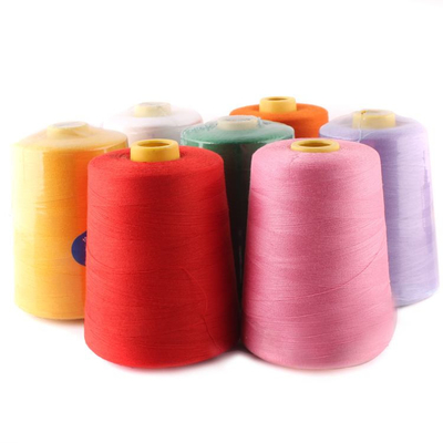 China 8000 Yards Fios de costura de poliéster Spun Fios de costura de poliéster para roupas Venda Quente
