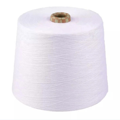 O anel branco ótico girou o fio de poliéster 100% materiais 50/2 50/3 estáveis da fibra do poliéster