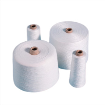 Fio girado do poliéster do cone anel de papel, branco ótico linha poli girada para bolsas